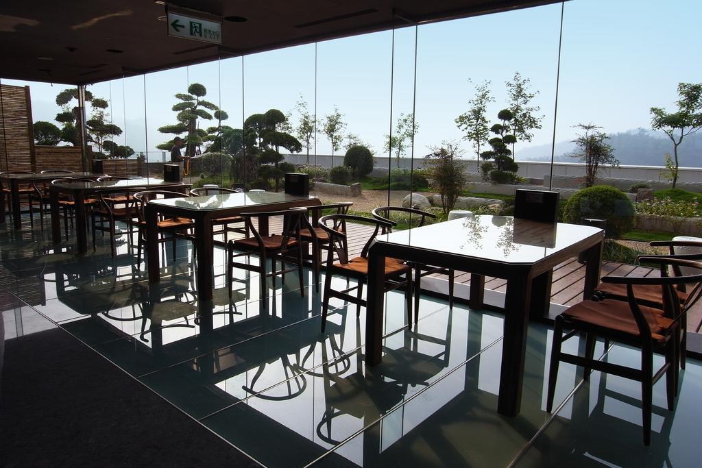 The Wen Wan Resort Sun Moon Lake Yuchi Exterior photo