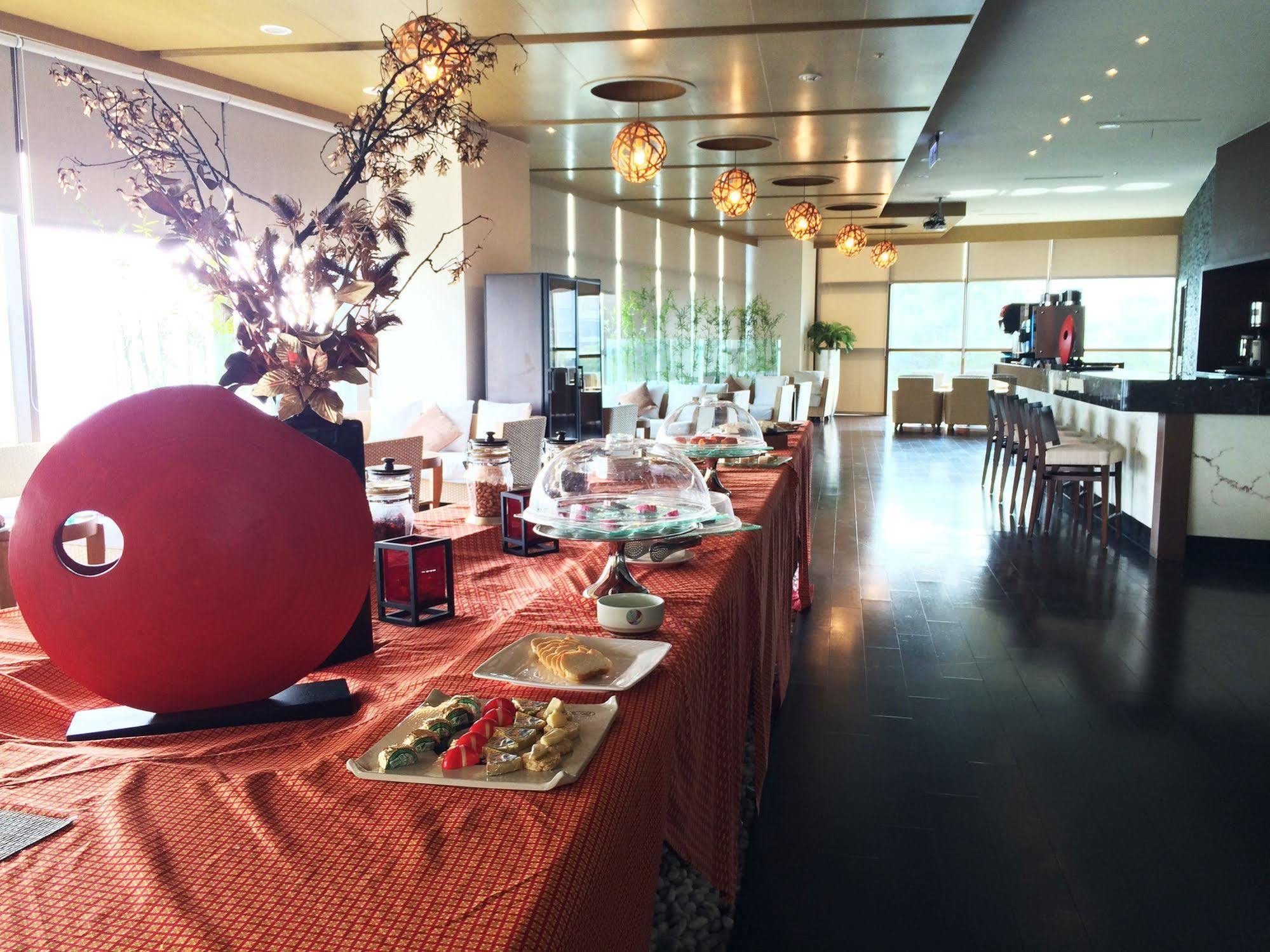 The Wen Wan Resort Sun Moon Lake Yuchi Exterior photo
