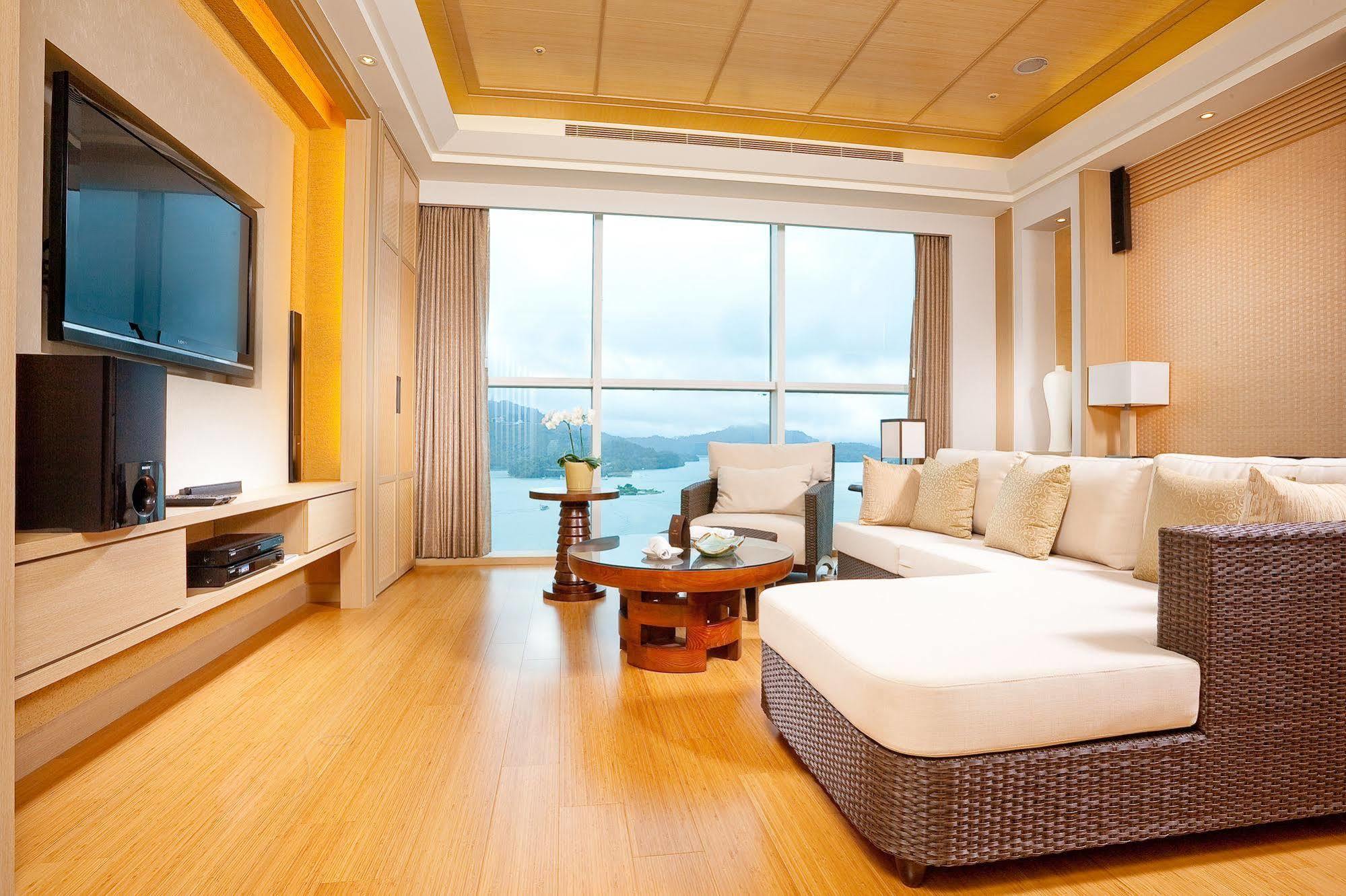 The Wen Wan Resort Sun Moon Lake Yuchi Exterior photo