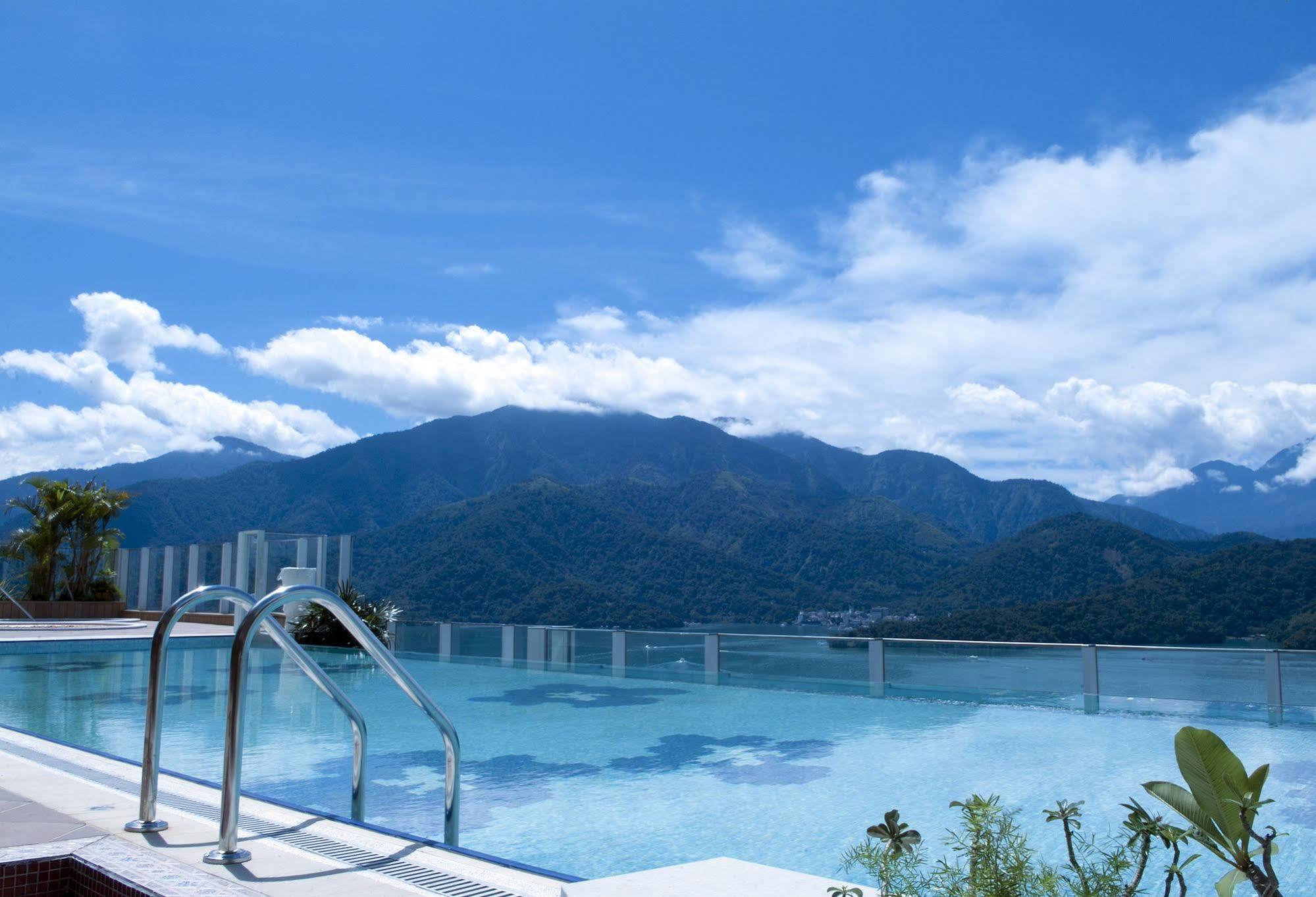 The Wen Wan Resort Sun Moon Lake Yuchi Exterior photo